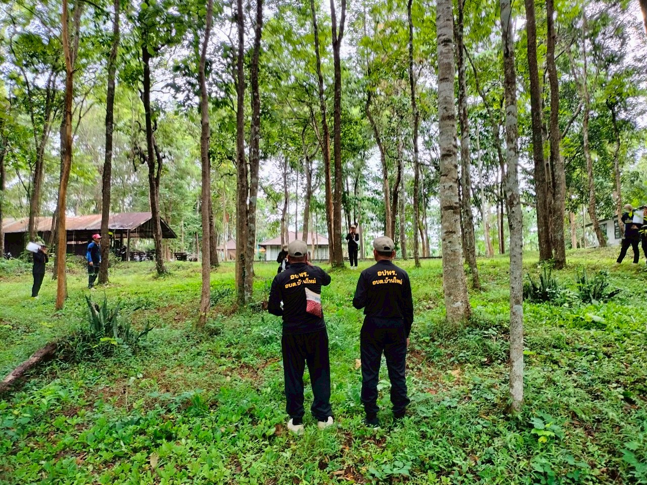 LINE_ALBUM_ทบทวน อปพร. 68_250813_389_397.jpg